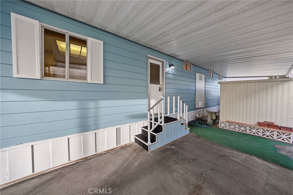 950 California Street, Unit 82 Calimesa, CA 92320 - Photo 42 of 49 a view of a backyard of a house
