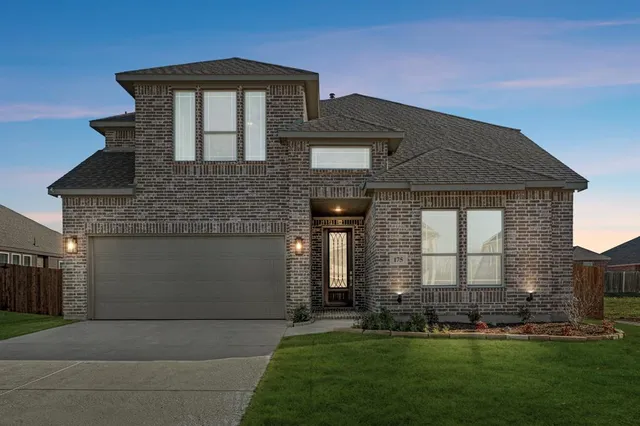 $430,000 | 175 Creekside Drive, Sanger, TX 76266