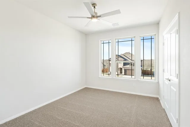 $430,000 | 175 Creekside Drive, Sanger, TX 76266