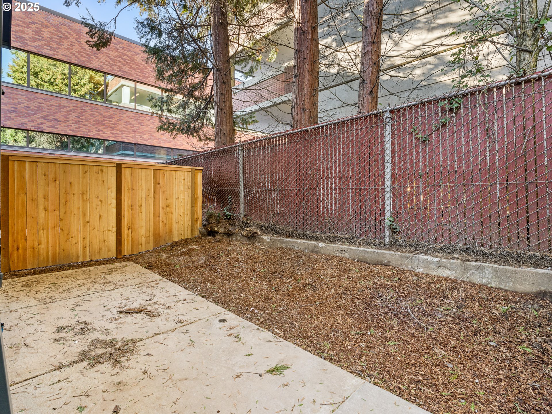 1327 Northeast 46th Avenue, Unit 6 Portland, OR 97213 - Photo 12 of 15