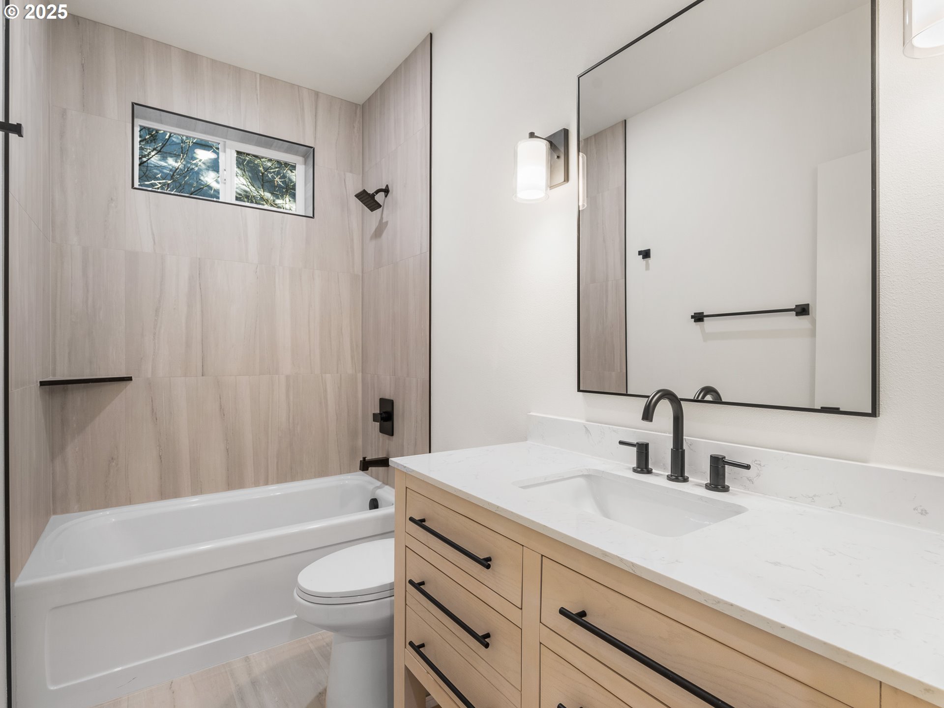 1327 Northeast 46th Avenue, Unit 6 Portland, OR 97213 - Photo 8 of 15