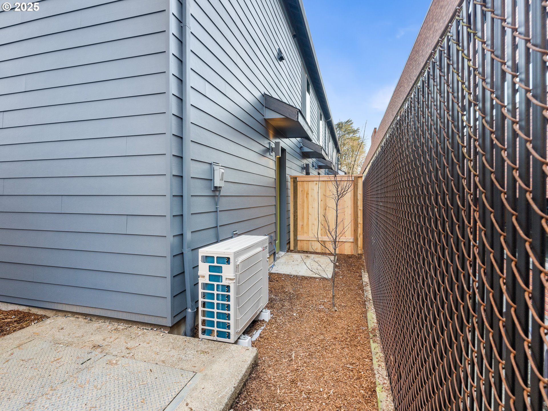 1327 Northeast 46th Avenue, Unit 6 Portland, OR 97213 - Photo 10 of 15