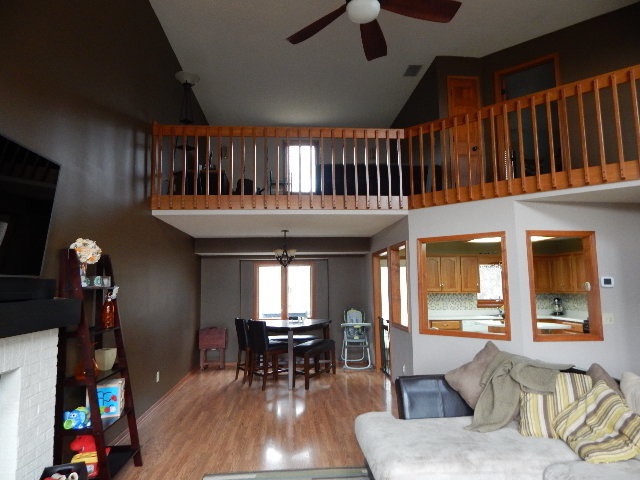 2103 Broken Oak Road Fort Wayne, IN 46818 - Photo 3 of 16