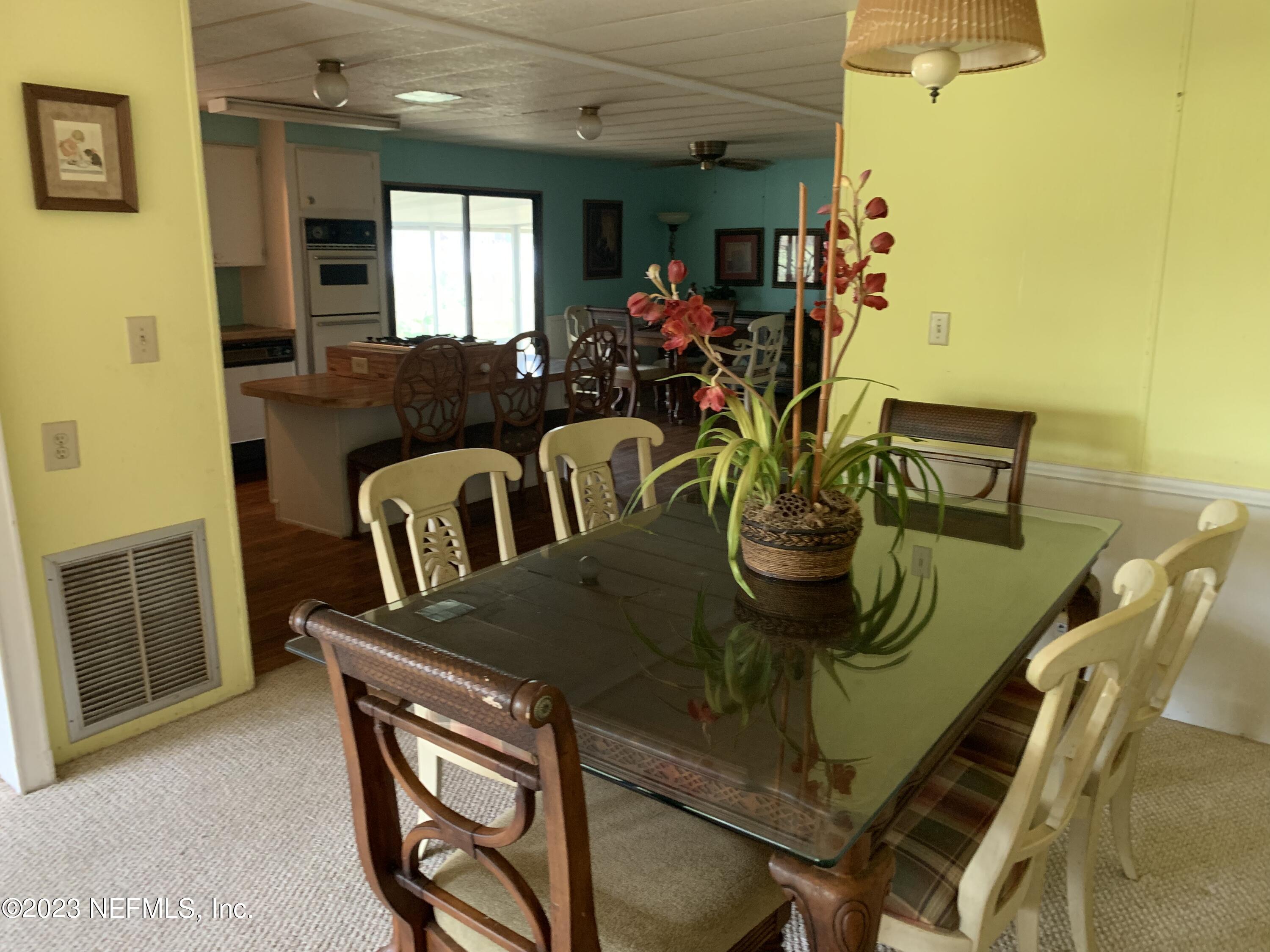199 Clear Lake Road Crescent City, FL 32112 - Photo 11 of 30 C2BB61B6-E3BA-4DEE-9785-2AFC3A0145F7