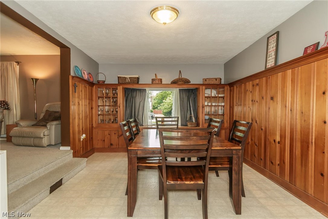 8049 Stockbridge Road Mentor, OH 44060 - Photo 7 of 25 Gallery Image 7