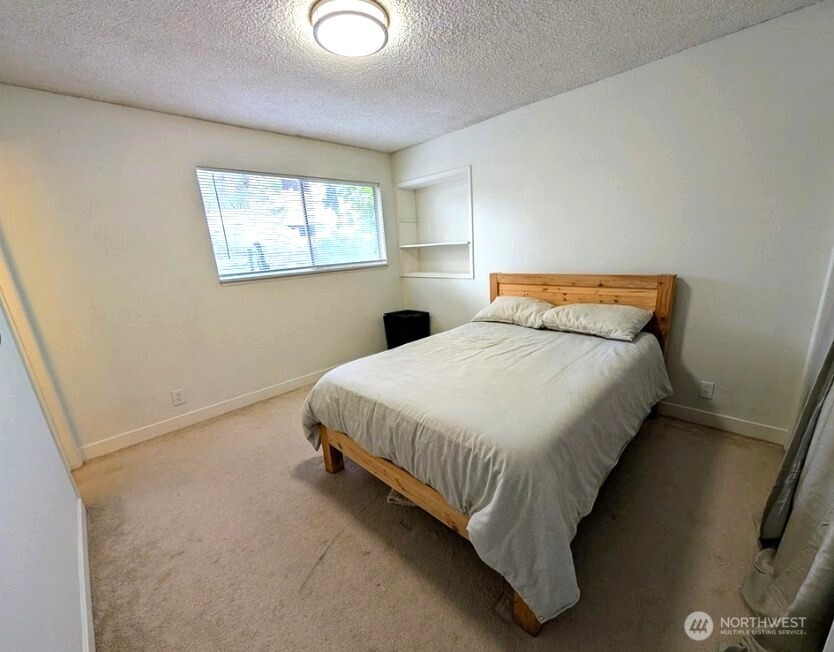 936 North 101st Street Seattle, WA 98133 - Photo 9 of 26