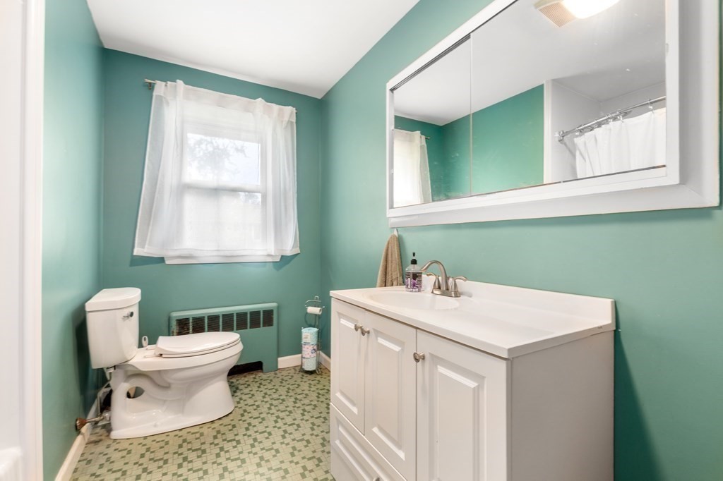 13 Red Coat Road Framingham, MA 01701 - Photo 15 of 26 Gallery Image 15