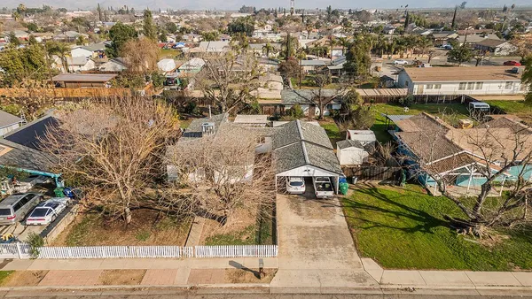 $399,000 | 836 12th Street, Orange Cove, CA 93646