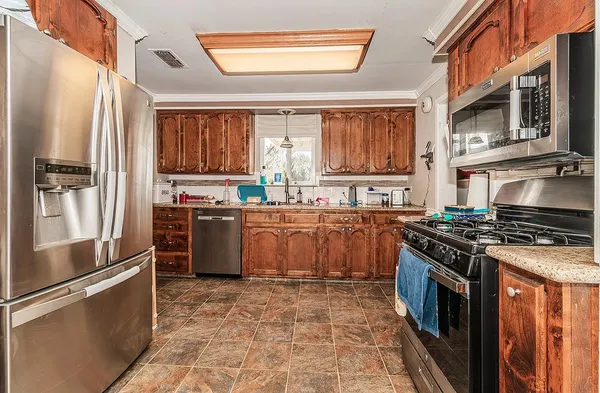 $399,000 | 836 12th Street, Orange Cove, CA 93646