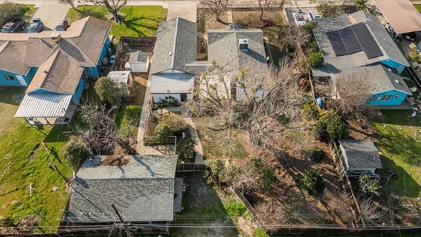 $399,000 | 836 12th Street, Orange Cove, CA 93646