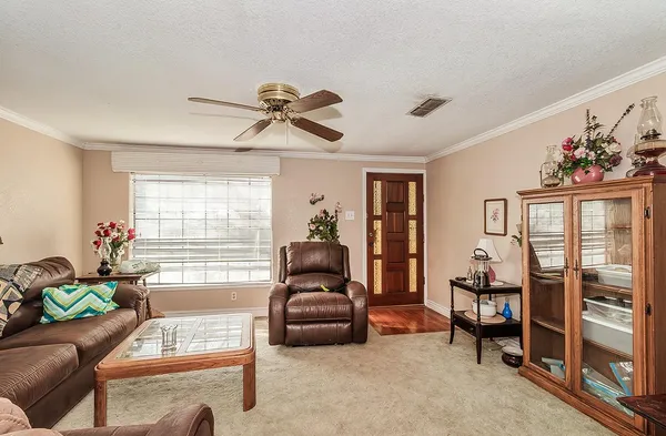 $399,000 | 836 12th Street, Orange Cove, CA 93646