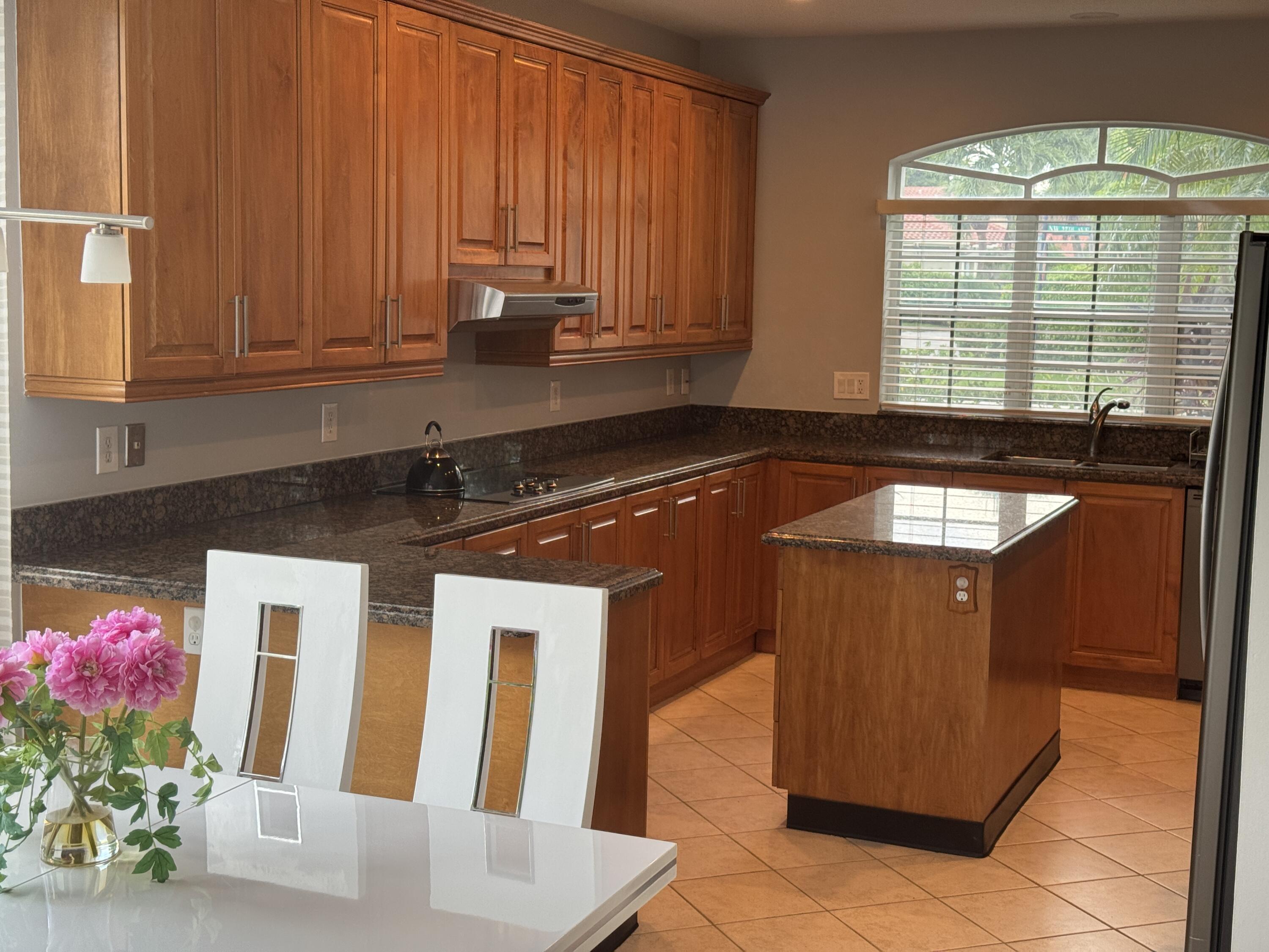 20694 Northwest 27th Avenue Boca Raton, FL 33434 - Photo 4 of 22 IMG_9566