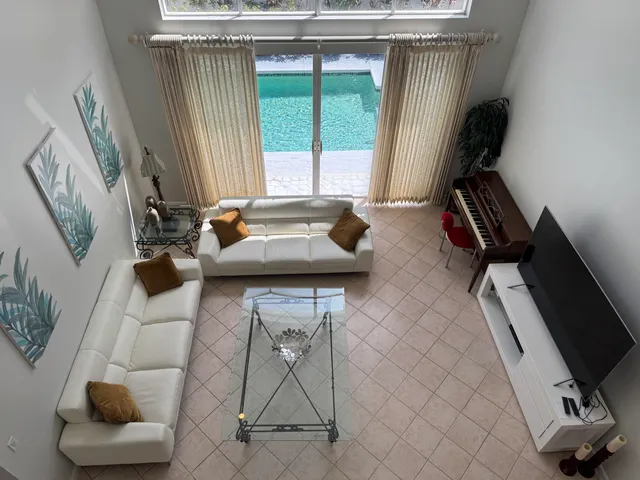 a view of entryway and hall