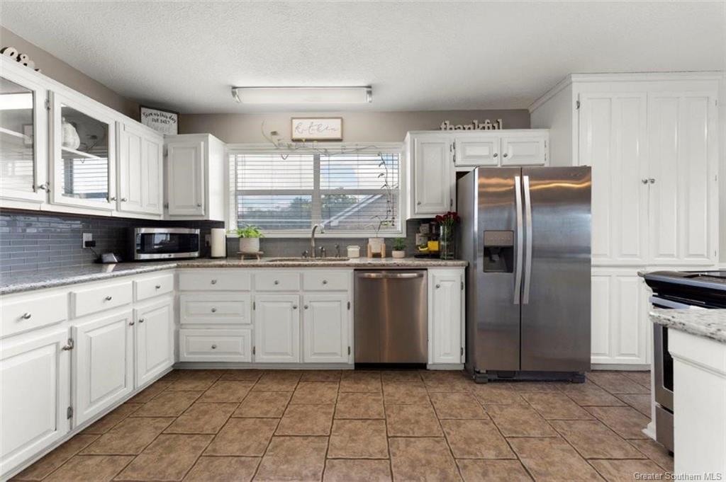 19 Poinsetta Road Sulphur, LA 70663 - Photo 8 of 26 Gallery Image 8