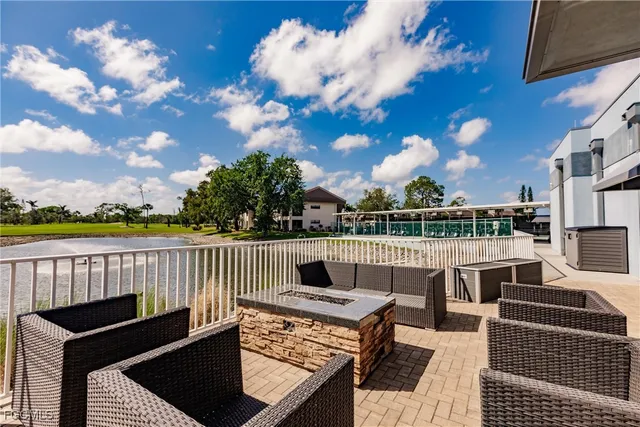 $239,990 | 5665 Trailwinds Drive, Unit 615, Fort Myers, FL 33907