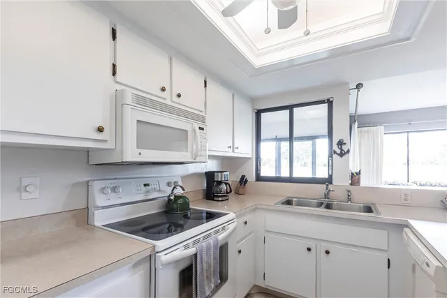 $239,990 | 5665 Trailwinds Drive, Unit 615, Fort Myers, FL 33907