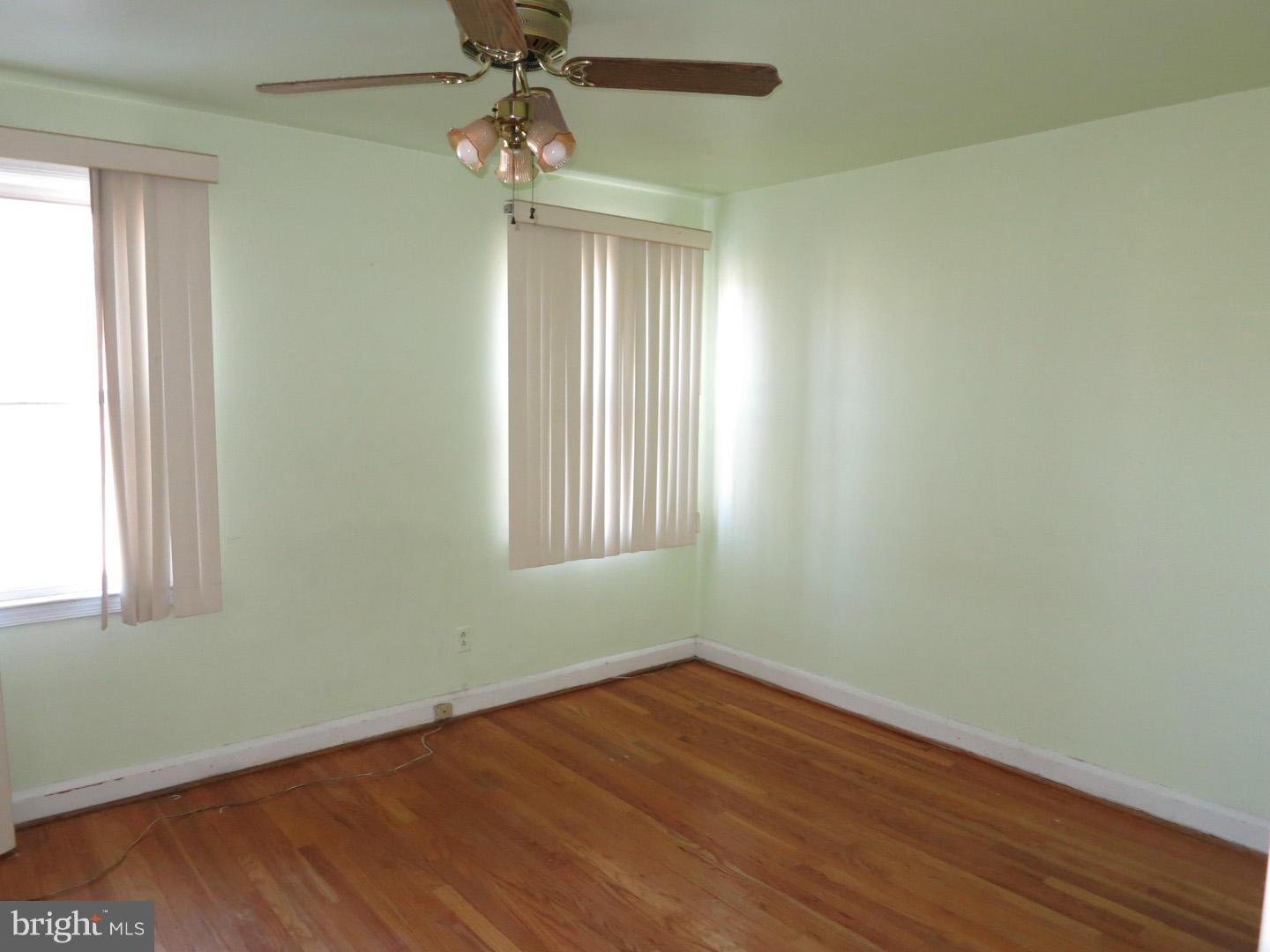 723 South Woodington Road Baltimore, MD 21229 - Photo 7 of 9 Bedroom