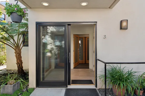 $1,690,000 | 1260 63rd Street, Emeryville, CA 94608