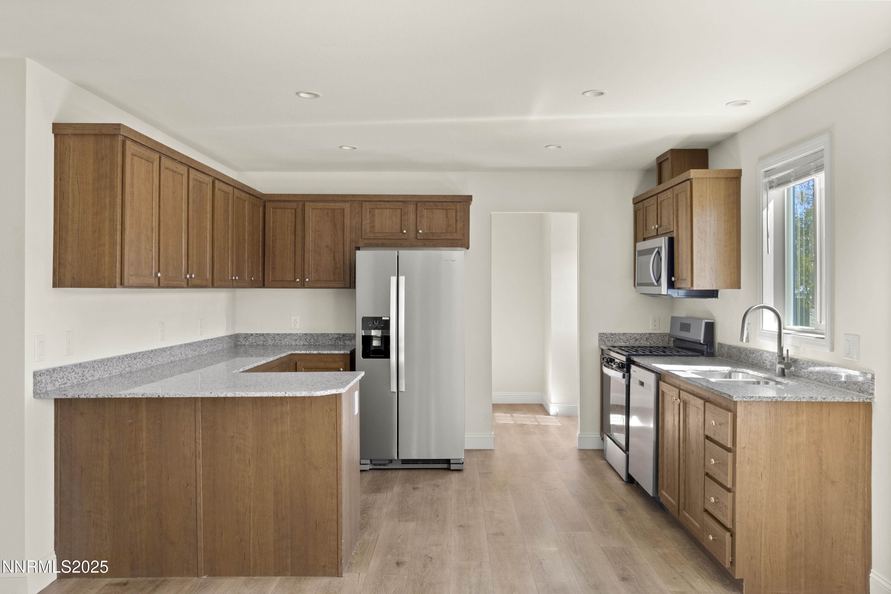 4040 Goldfinch Drive Reno, NV 89508 - Photo 7 of 24 4040 Goldfinch Dr 08