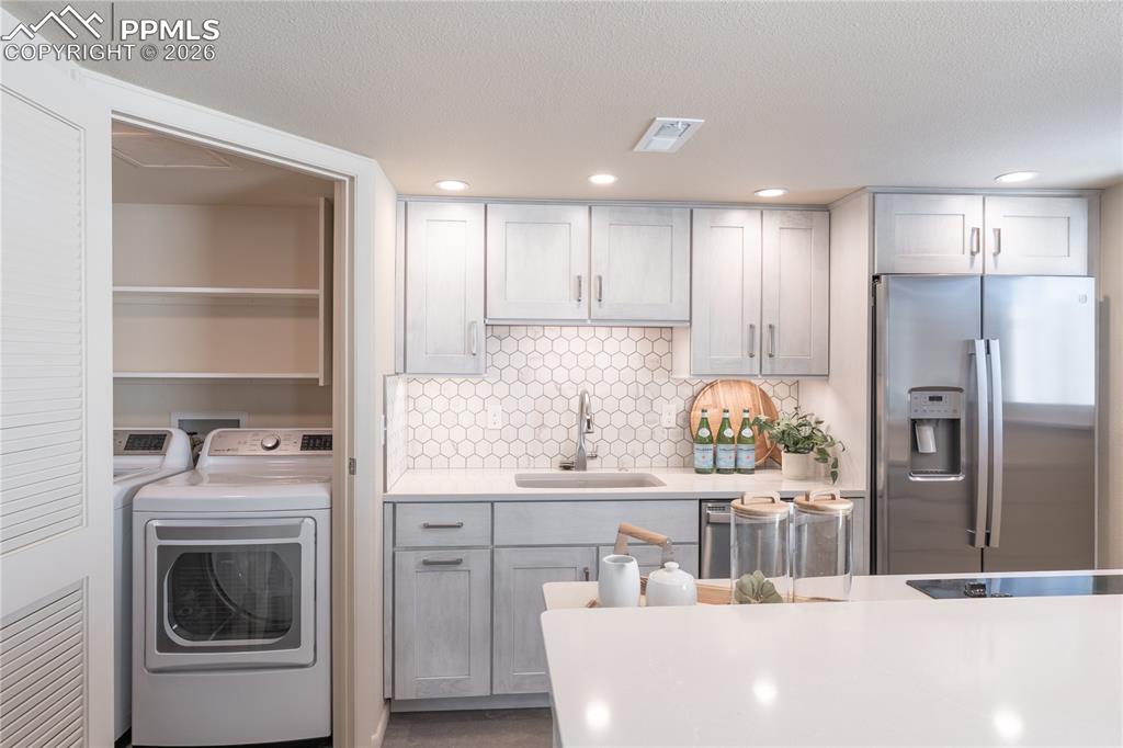 1082 Fontmore Road, Unit D Colorado Springs, CO 80904 - Photo 8 of 32