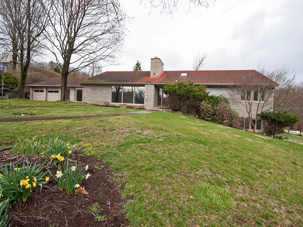901 West Waldheim Road Fox Chapel, PA 15215 - Photo 1 of 24 Gallery Image 1