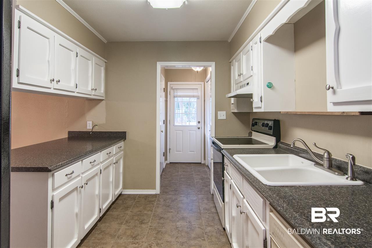 122 Wilson Drive Spanish Fort, AL 36527 - Photo 4 of 29