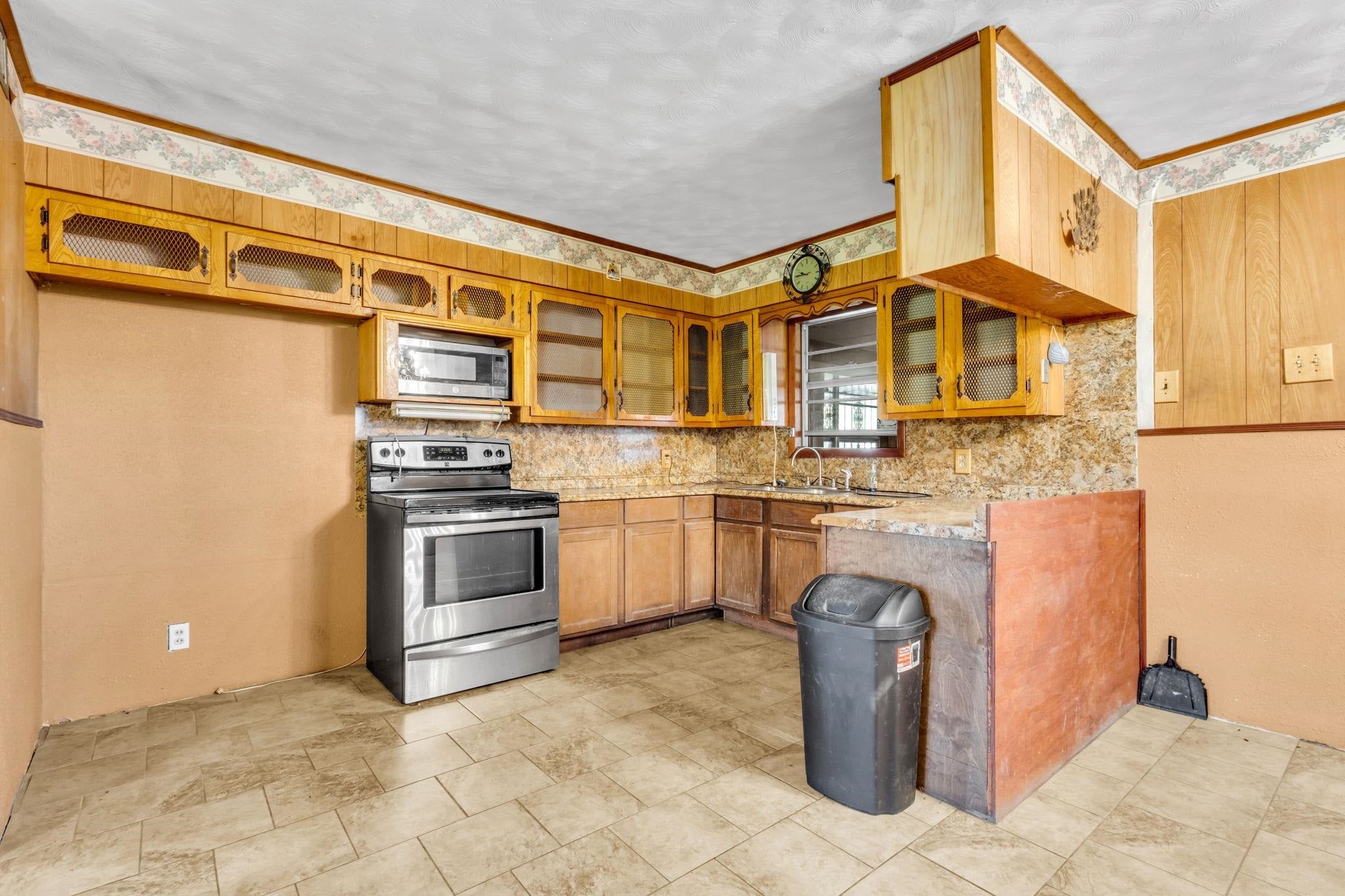 407 Moore Road Beaumont, TX 77713 - Photo 11 of 33 Gallery Image 11
