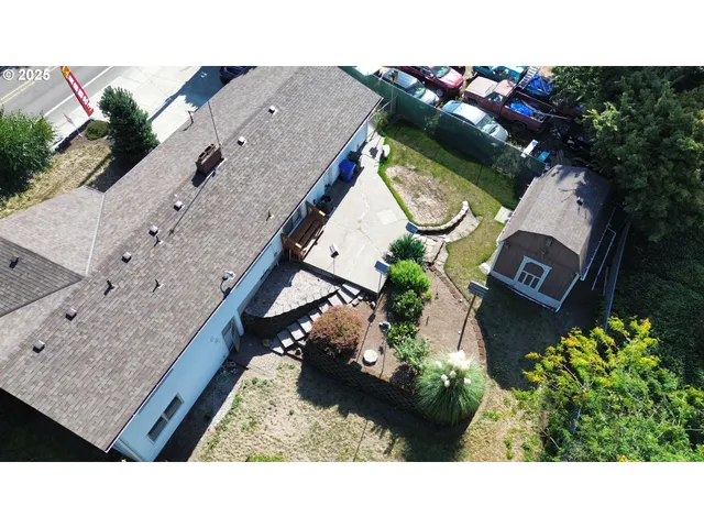 a picture of a outdoor space