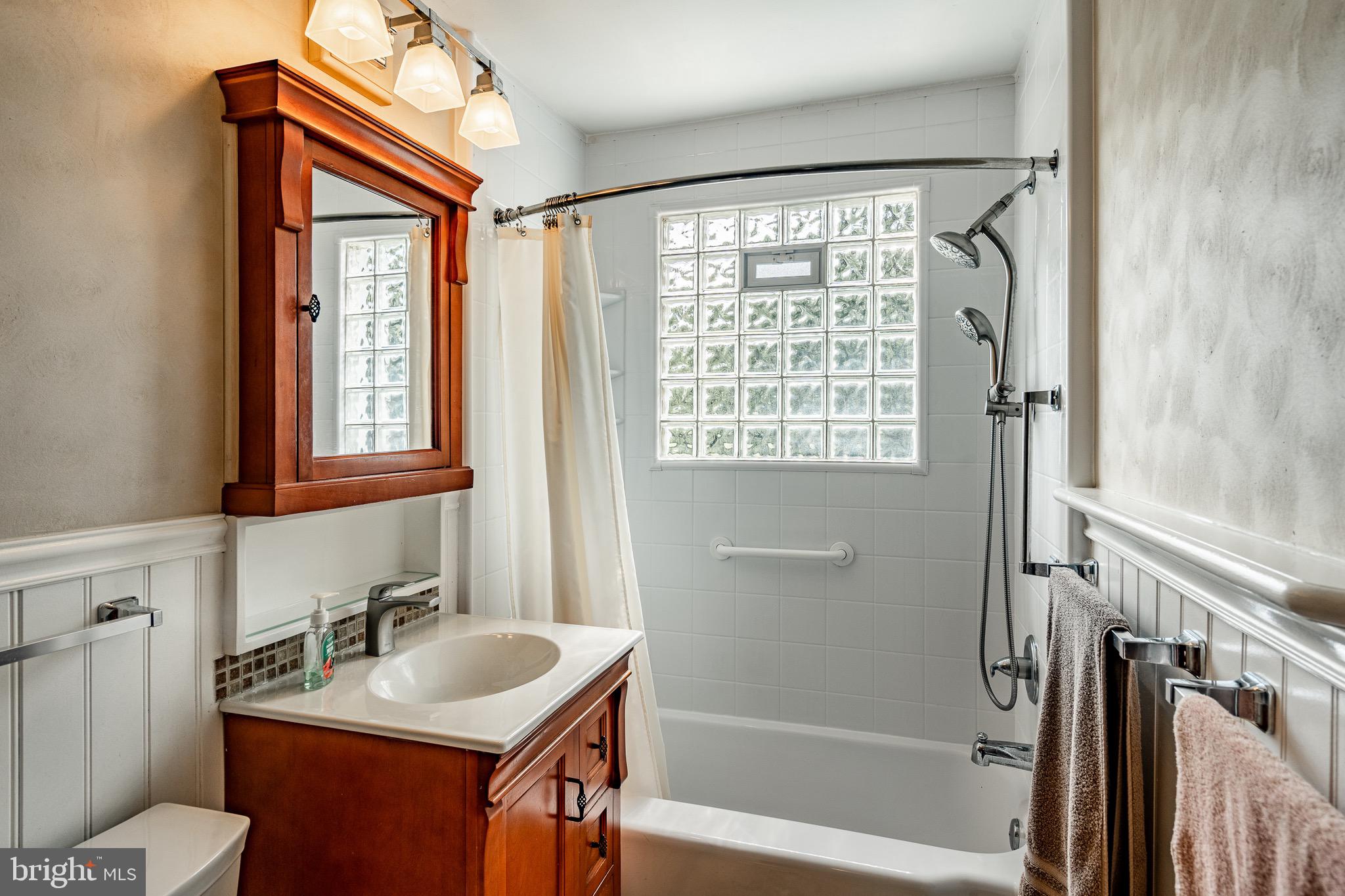 16 Benburb Road Phoenixville, PA 19460 - Photo 13 of 48