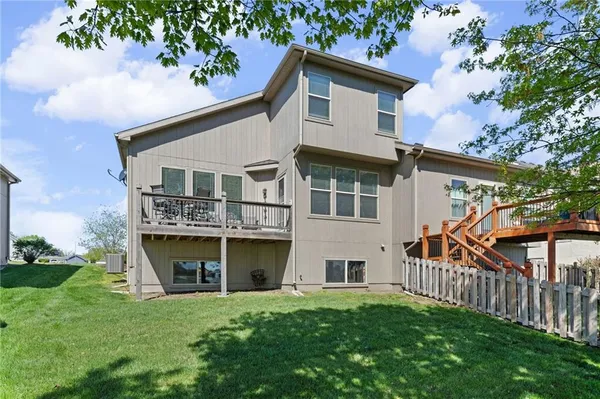 $340,000 | 1309 158th Terrace, Basehor, KS 66007