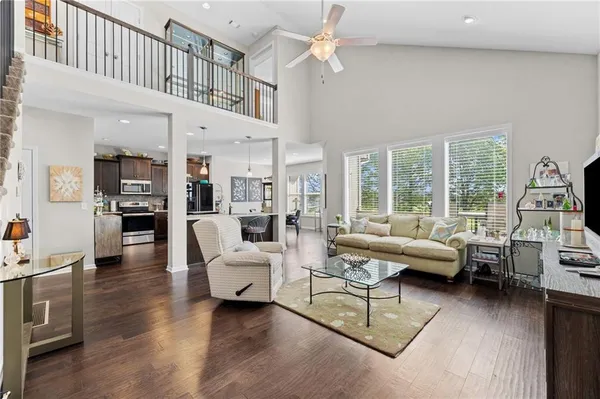 $340,000 | 1309 158th Terrace, Basehor, KS 66007