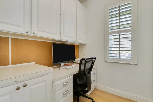 $1,449,900 | 136 Newcastle Drive, Jupiter, FL 33458