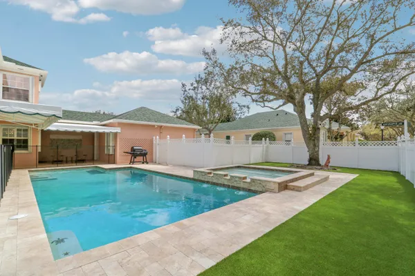 $1,449,900 | 136 Newcastle Drive, Jupiter, FL 33458