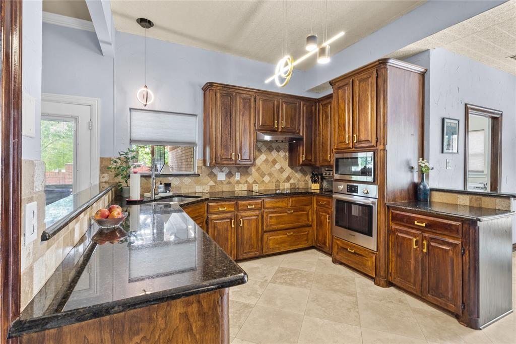 920 Rush Creek Road Keller, TX 76248 - Photo 9 of 25