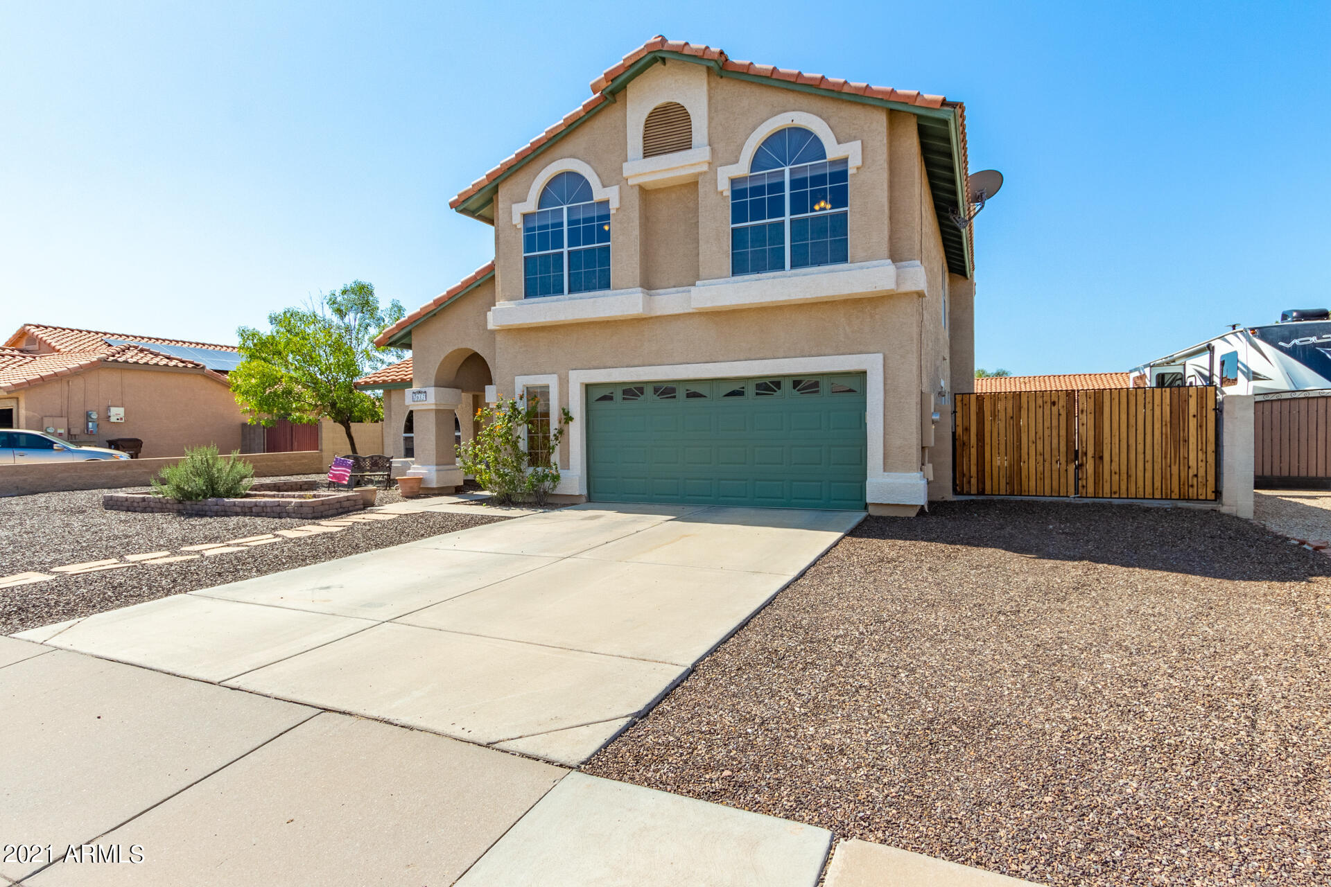 7617 West Hearn Road Peoria, AZ 85381 - Photo 2 of 38 Front of House