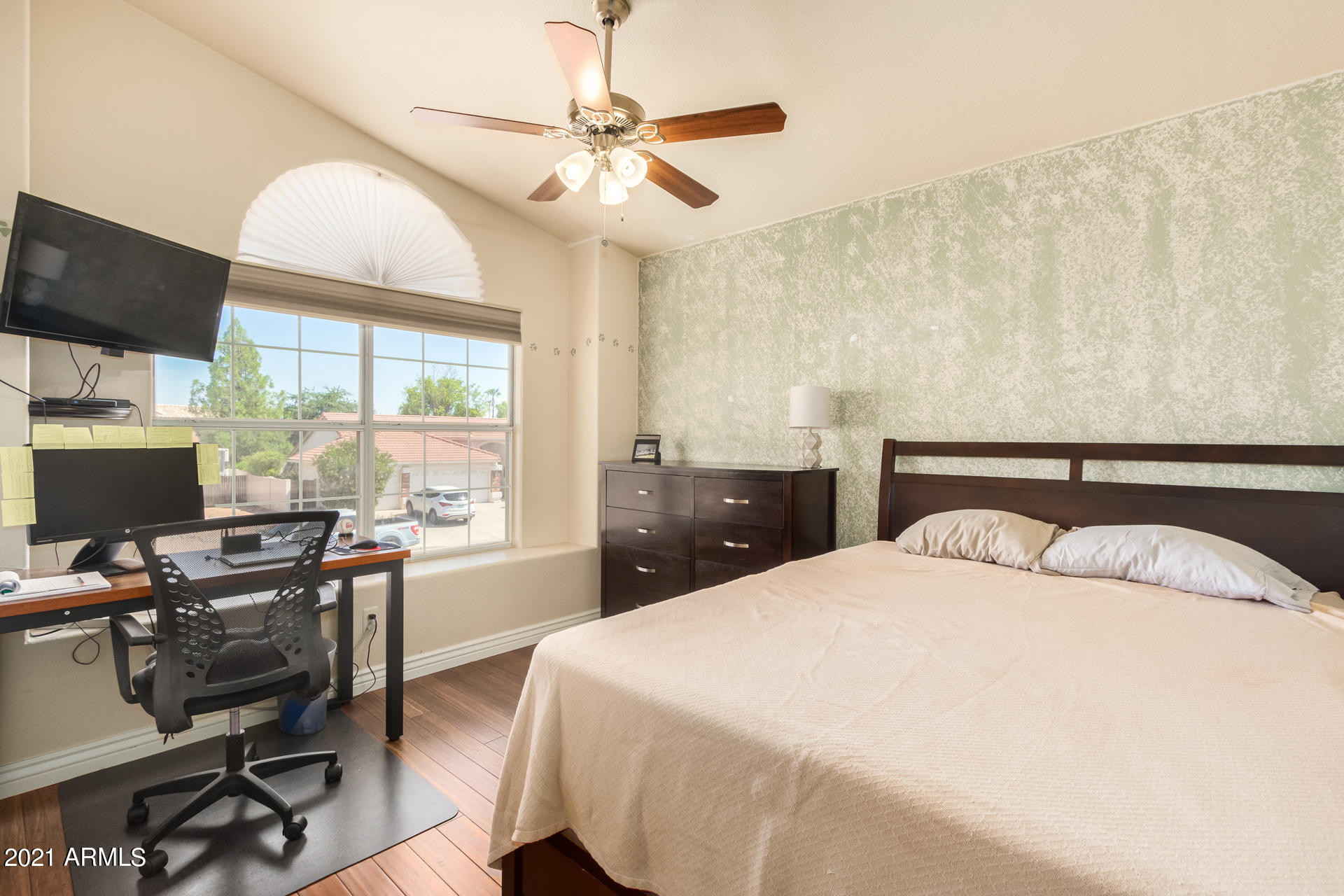 7617 West Hearn Road Peoria, AZ 85381 - Photo 29 of 38 Bedroom 3