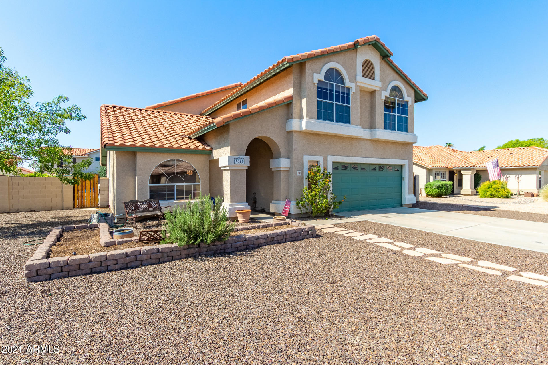 7617 West Hearn Road Peoria, AZ 85381 - Photo 4 of 38 Front of House