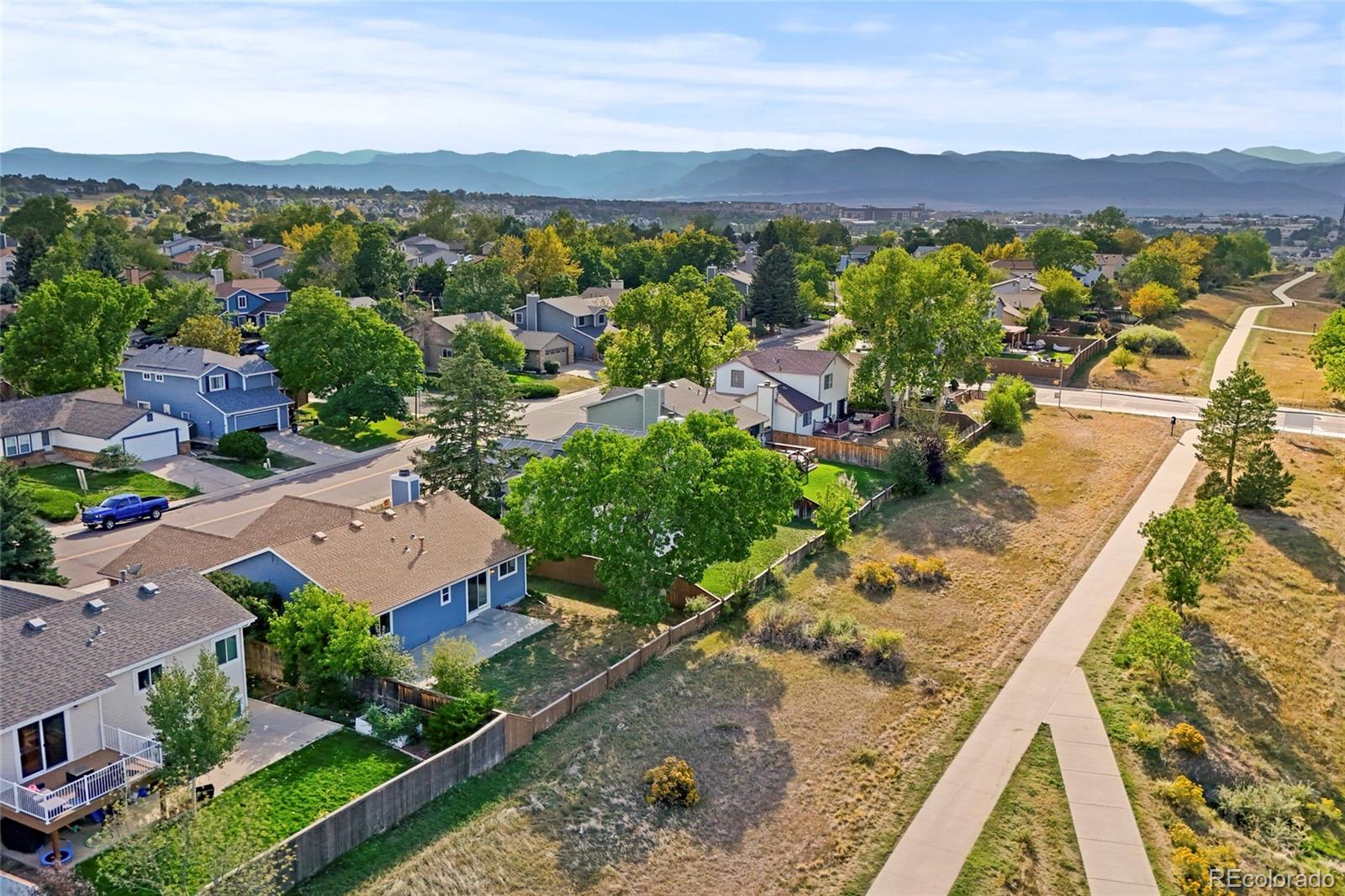 635 Ridgeglen Way Highlands Ranch, CO 80126 - Photo 3 of 43 Gallery Image 3