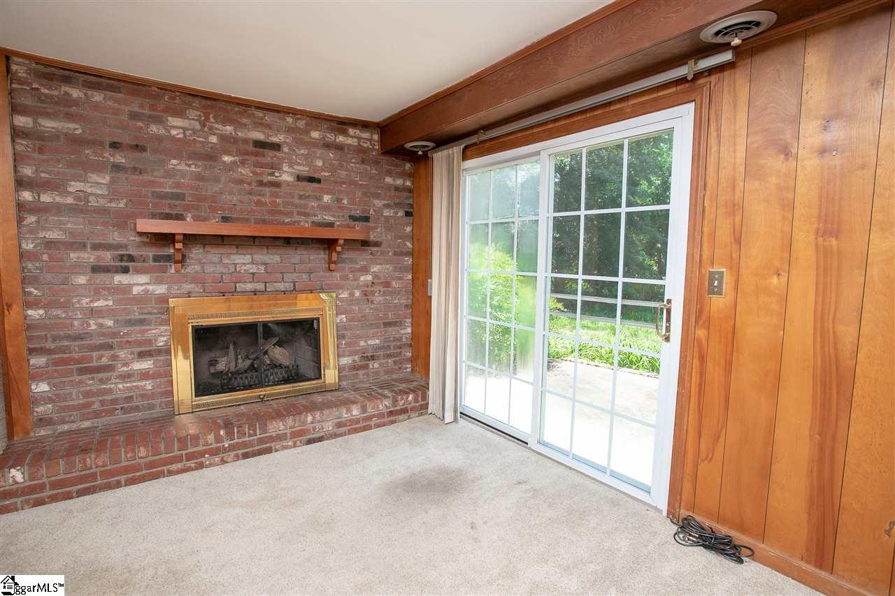 702 Wembley Road Greenville, SC 29607 - Photo 10 of 18