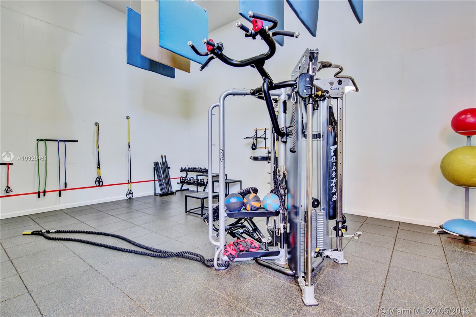 808 Brickell Key Drive, Unit 802 Miami, FL 33131 - Photo 38 of 48 Cross-fit/Boxing room