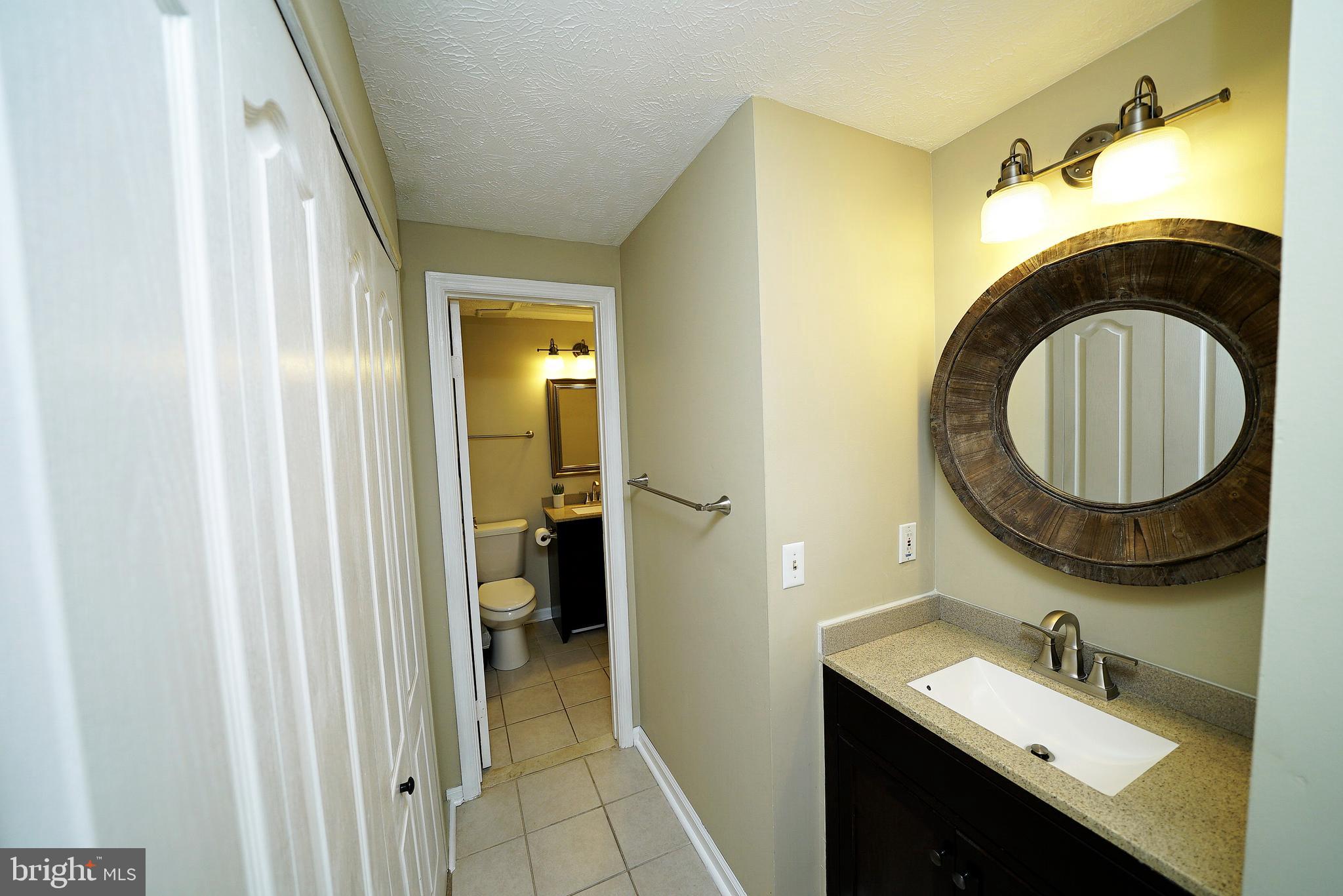 11924 Fieldthorn Court Reston, VA 20194 - Photo 22 of 26 MASTER BATH 1