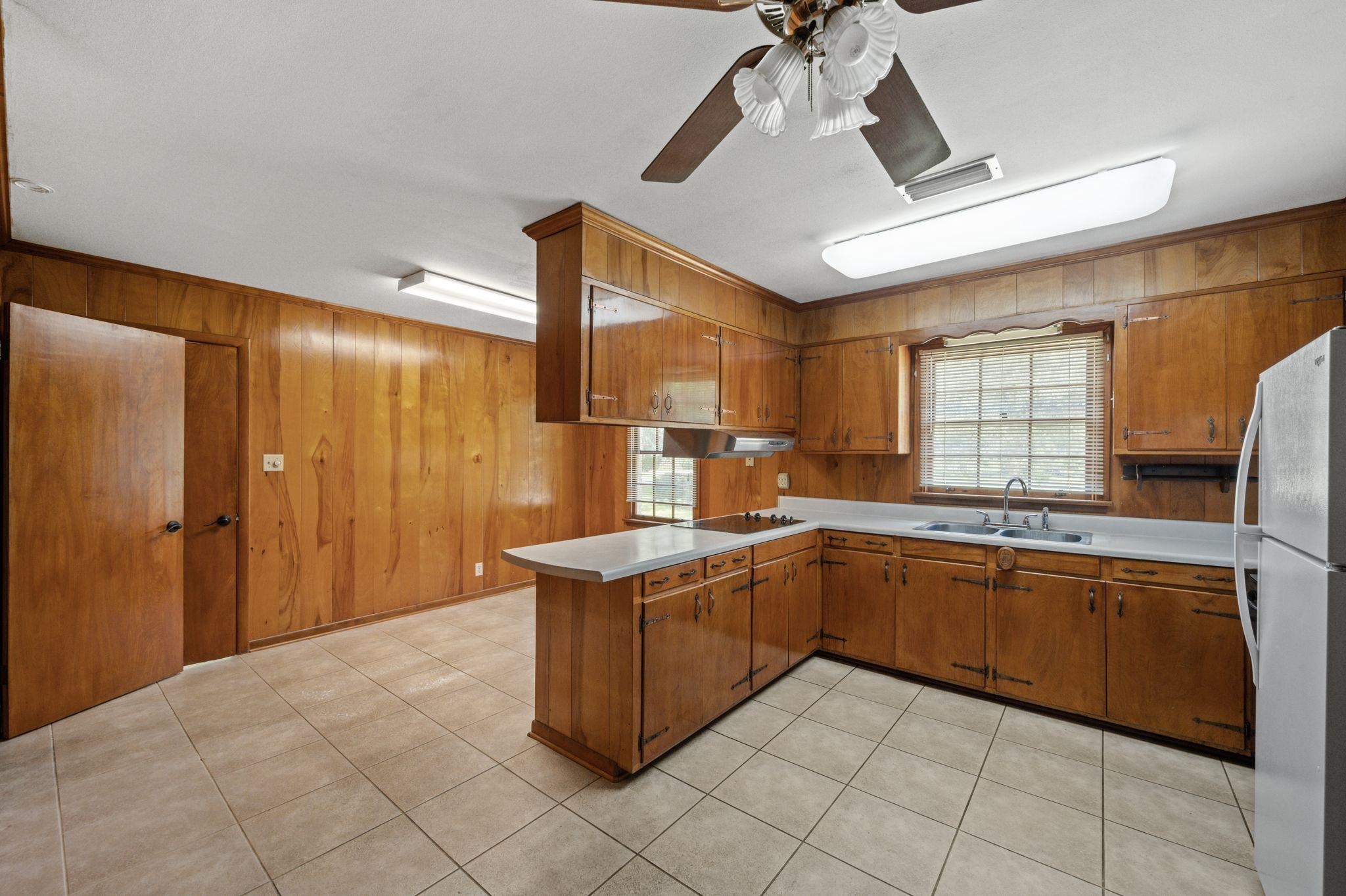 301 East 10th Street Bay Minette, AL 36507 - Photo 36 of 52 Kitchen