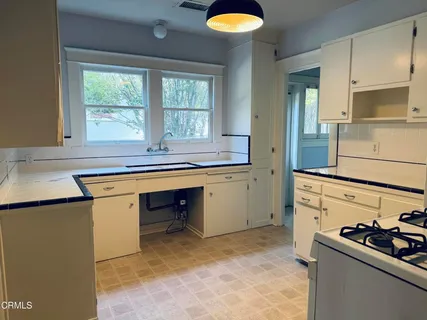 $4,750 | 742 North Mentor Avenue, Pasadena, CA 91104