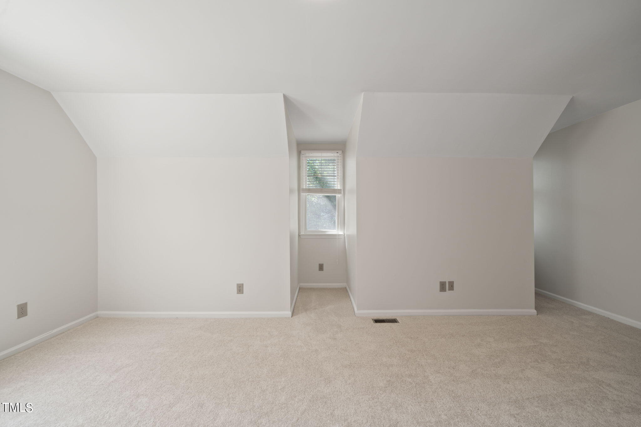 5674 Hamstead Crossing Raleigh, NC 27612 - Photo 28 of 43 30-web-or-mls-DSC01139