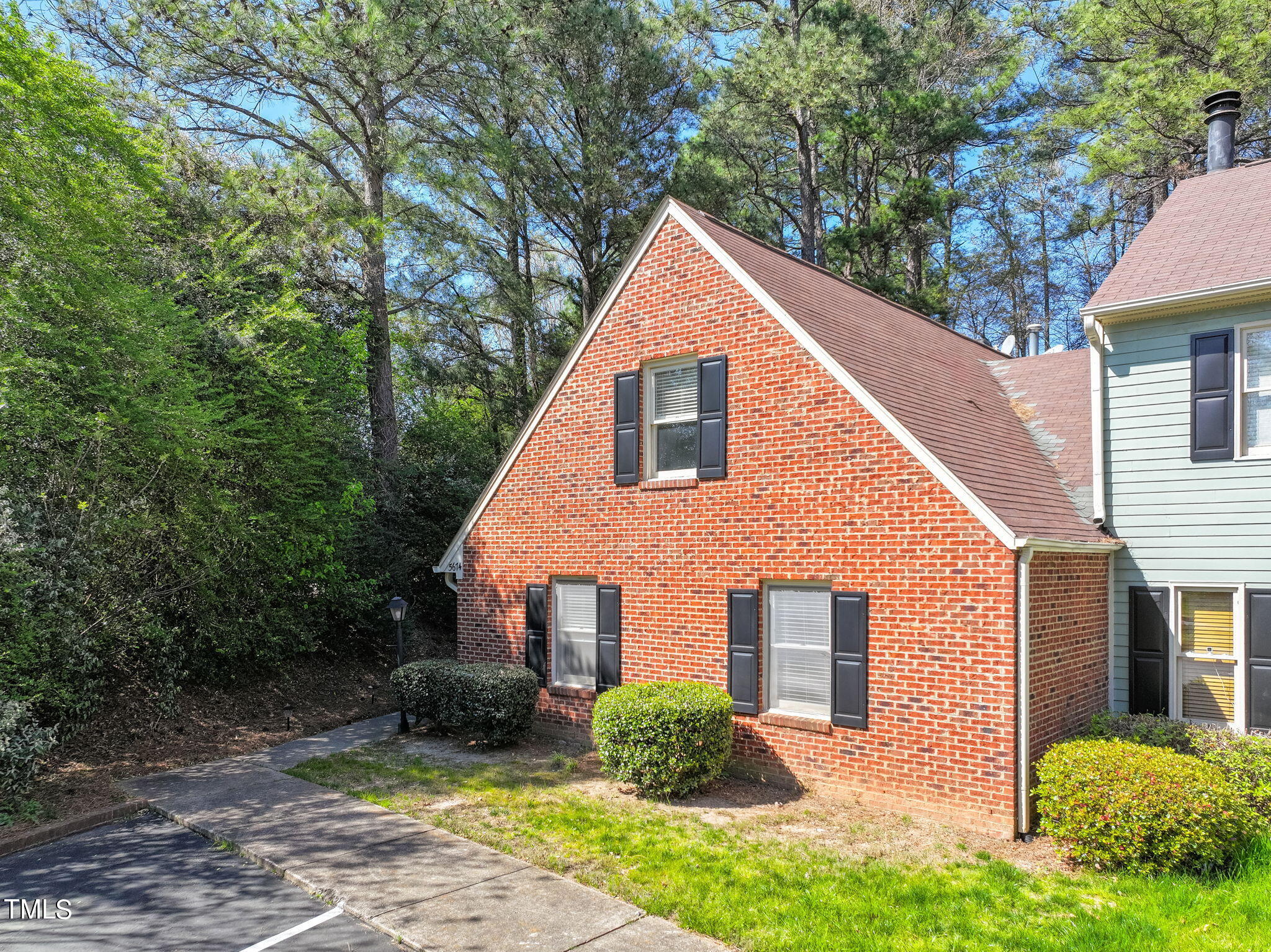 5674 Hamstead Crossing Raleigh, NC 27612 - Photo 41 of 43 10-web-or-mls-DJI_20240319193058_0337_D