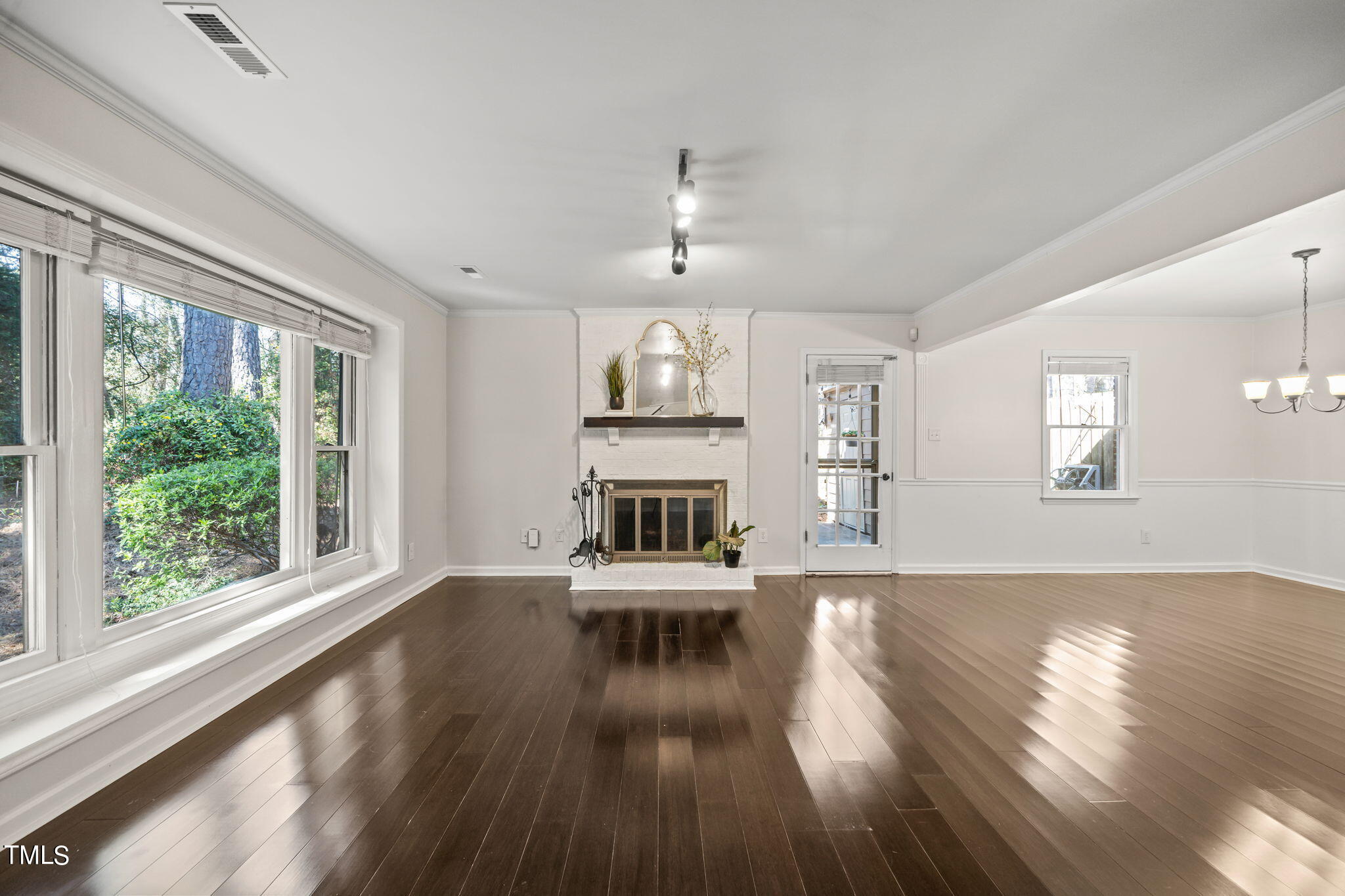 5674 Hamstead Crossing Raleigh, NC 27612 - Photo 9 of 43 18-web-or-mls-DSC01254