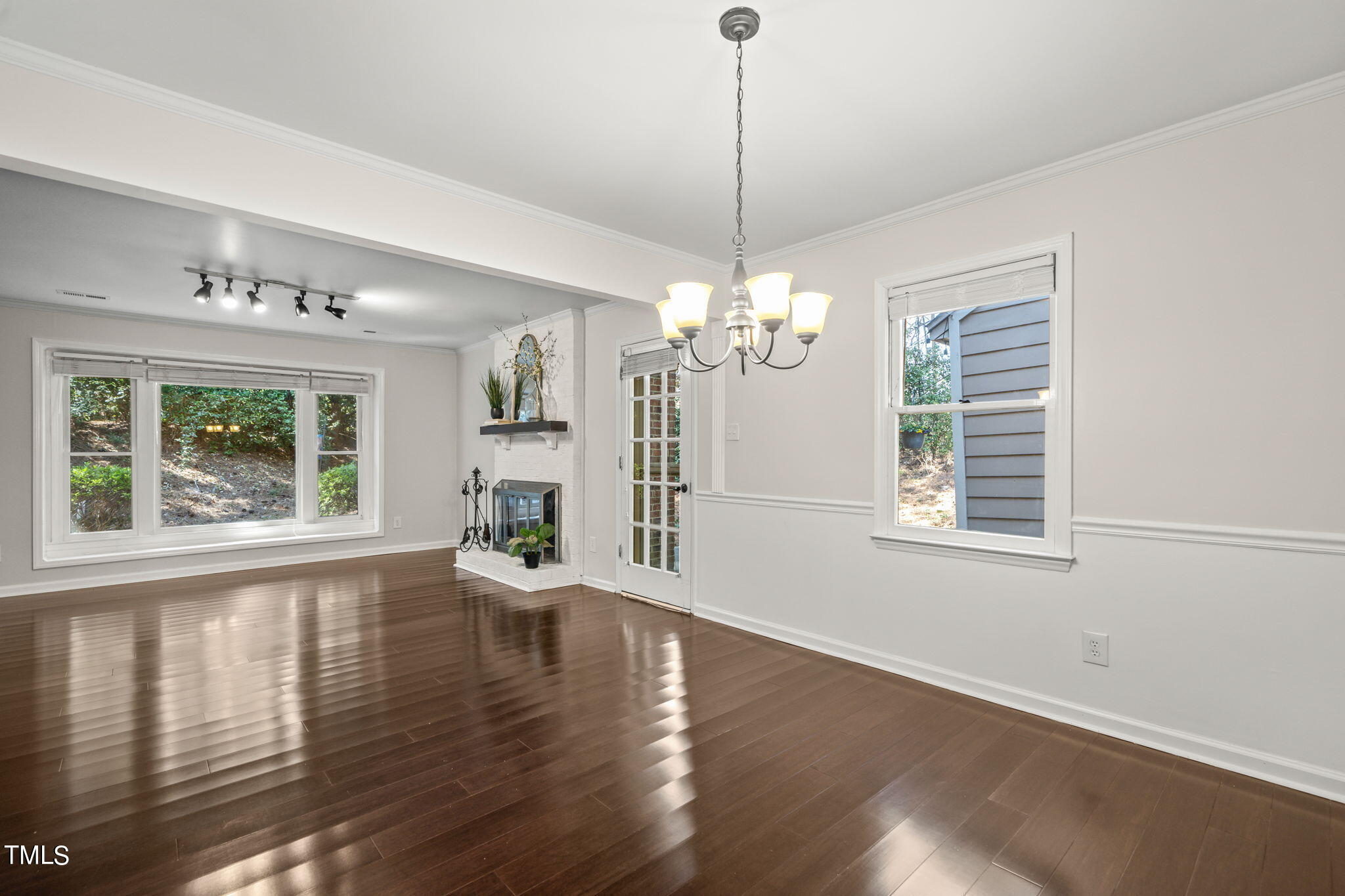 5674 Hamstead Crossing Raleigh, NC 27612 - Photo 10 of 43 19-web-or-mls-DSC01234