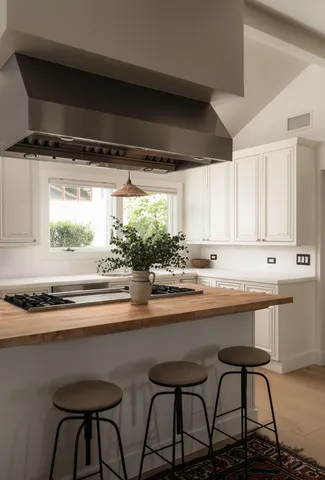 $4,495,000 | 1413 Shoreline Drive, Santa Barbara, CA 93109