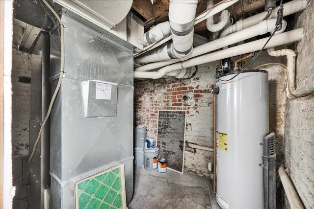 $225,000 | 1018 North Prairie Street, Bloomington, IL 61701