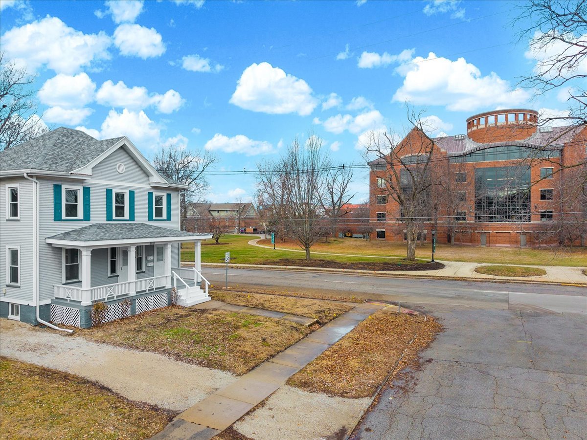 1018 North Prairie Street Bloomington, IL 61701 - Photo 38 of 49 a view of a building with a swimming pool